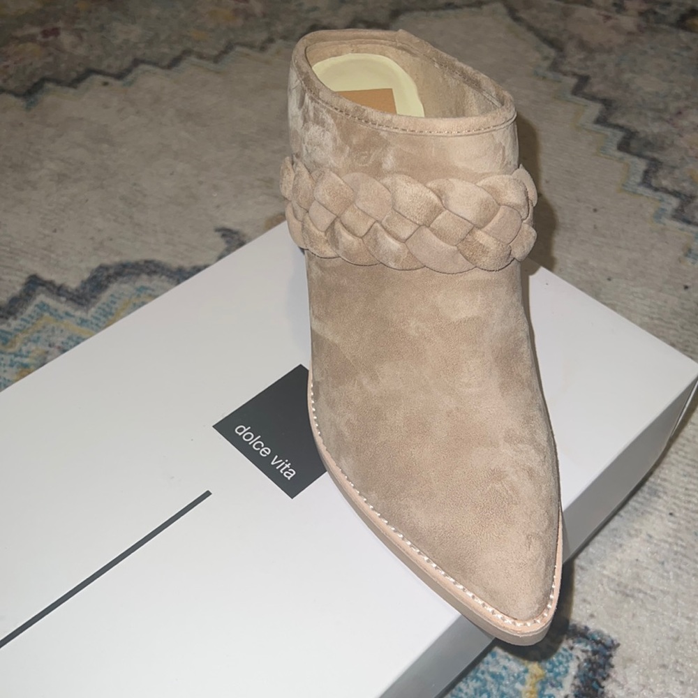 Brand New Dolce Vita Serla